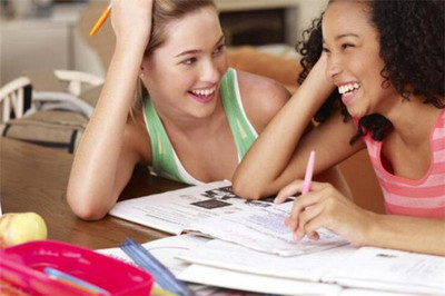 探索达利通国际教育 开启您的自费出国留学中介服务加盟之旅